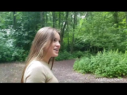 ❤️ Eu sugeri à Evelina que fodêssemos em um lugar público! Ela disse que sim. Então eu a fodi no traseiro e me vim na boca dela. Depois ela se mijou. ❌ Porno em nós ️❤