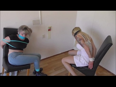 ❤️ Viciado / amarrado e amordaçado / donzela em apuros ❌ Porno em nós ️❤